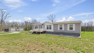5963 Missouri 17, Yukon, MO 65589