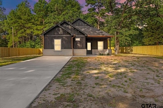 175 County Road 4114, Jacksonville, TX 75766