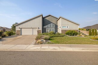 4915 Tamarisk Dr, Pasco, WA 99301