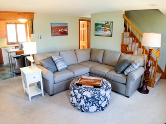 10 Keith Way, Eastham, MA 02642