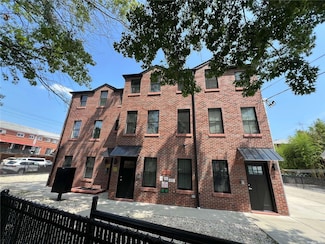 56-75 136th St Unit 3B, Flushing, NY 11355