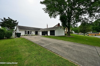 7508 Fort Sumter Ct, Louisville, KY 40214