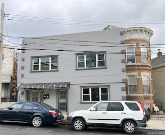 6802 Jay Ave, Maspeth, NY 11378