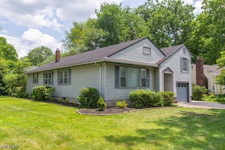126 Hickson Dr, New Providence, NJ 07974