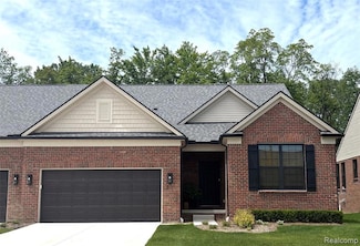 55746 Oak Pointe Dr, Shelby Township, MI 48315