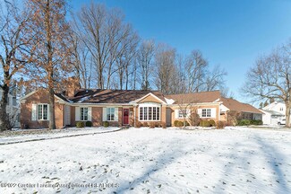 3016 S Cambridge Rd, Lansing, MI 48911