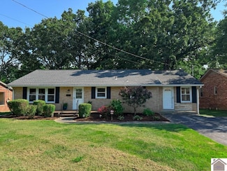 1511 Sycamore St, Murray, KY 42071