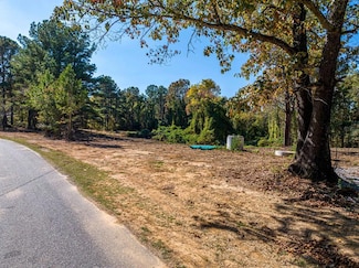 568 Baker Rd, Huntingdon, TN 38344