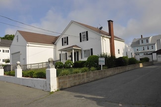 61 Belleville Rd, New Bedford, MA 02745