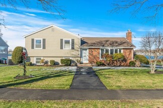 40 N Shore Ave, Danvers, MA 01923