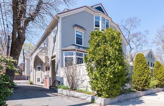 15 Roberts Rd Unit B, Cambridge, MA 02138