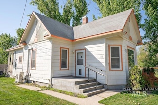112 N 14th Ave, Caldwell, ID 83605