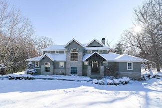 5675 Ashbourne Ln, Fitchburg, WI 53711