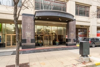 200 N Dearborn St Unit 3008, Chicago, IL 60601