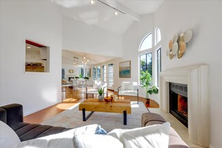 248 Walker Dr Unit 10, Mountain View, CA 94043