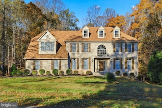 18136 Hayloft Dr, Derwood, MD 20855