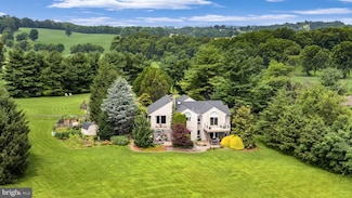 125 Klopp Rd, Robesonia, PA 19551
