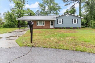 5710 Comstock Ct, Fayetteville, NC 28303
