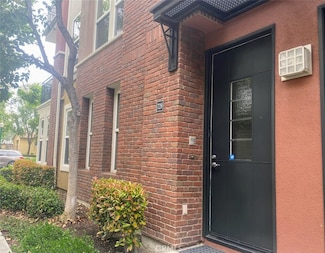 728 W 1st St, Claremont, CA 91711