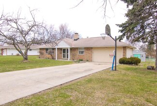 459 Steven Blvd, Cleveland, OH 44143