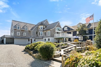 1525 Ocean Ave, Mantoloking, NJ 08738