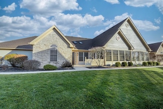 1286 Stonehill Ln, Lancaster, OH 43130