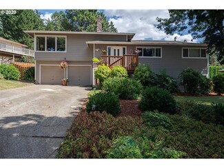 10744 SE 95th Ct, Happy Valley, OR 97086