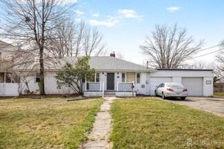 113 W Pond Rd, Perth Amboy, NJ 08861