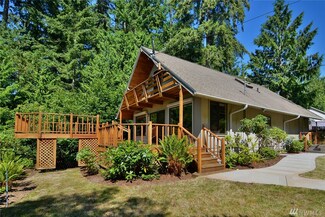 4990 Hood Canal Place NE, Hansville, WA 98340