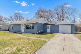 46 Coronet Dr, Tonawanda, NY 14150