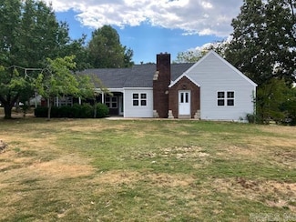 415 W Pine St, Pocahontas, AR 72455