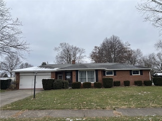 323 Hilan Ave SW, New Philadelphia, OH 44663