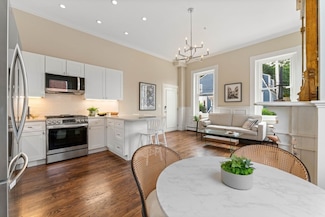 85 Regent St Unit 4, Roxbury, MA 02119