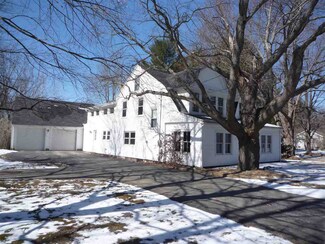 235 Clement Rd, Rollinsford, NH 03869