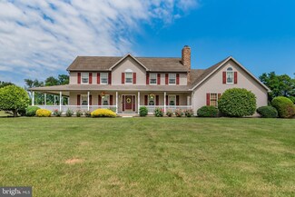 1030 Highfield Ct, Mechanicsburg, PA 17055
