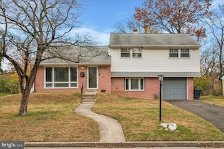 7410 Richards Rd, Elkins Park, PA 19027