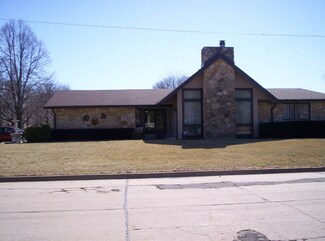 901 Dehoff Dr, Manhattan, KS 66502