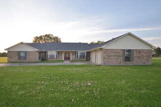 1716 Morgan St, Jeanerette, LA 70544