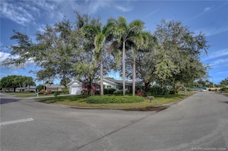1843 SE Granada Ln, Stuart, FL 34996