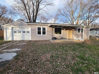 441 Morton St, Creve Coeur, IL 61610
