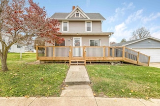 209 S Elida St, Winnebago, IL 61088