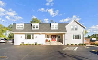 106 E State Rd Unit 2B, Island Lake, IL 60042