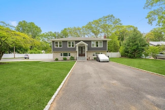 1295 Ocean Ave, Bohemia, NY 11716