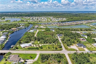 14291 Maidstone Ave, South Gulf Cove, FL 33981