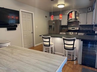407 Ben Dr, Schererville, IN 46375