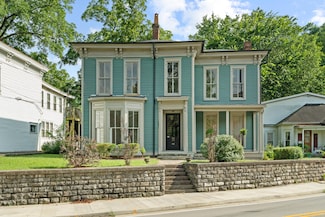 519 W 2nd St, Frankfort, KY 40601