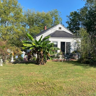 4995 Camargo Levee Rd, Mount Sterling, KY 40353