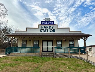 5 N Spring St, Hardy, AR 72542