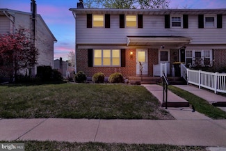 132 W Gaul St, Wernersville, PA 19565