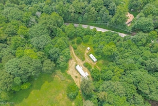 10658 Lawndell Rd SW, Navarre, OH 44662